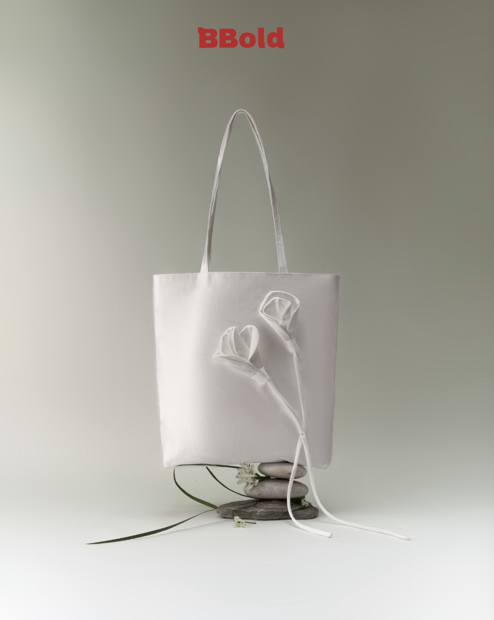 The Bloom Tote — Ivory